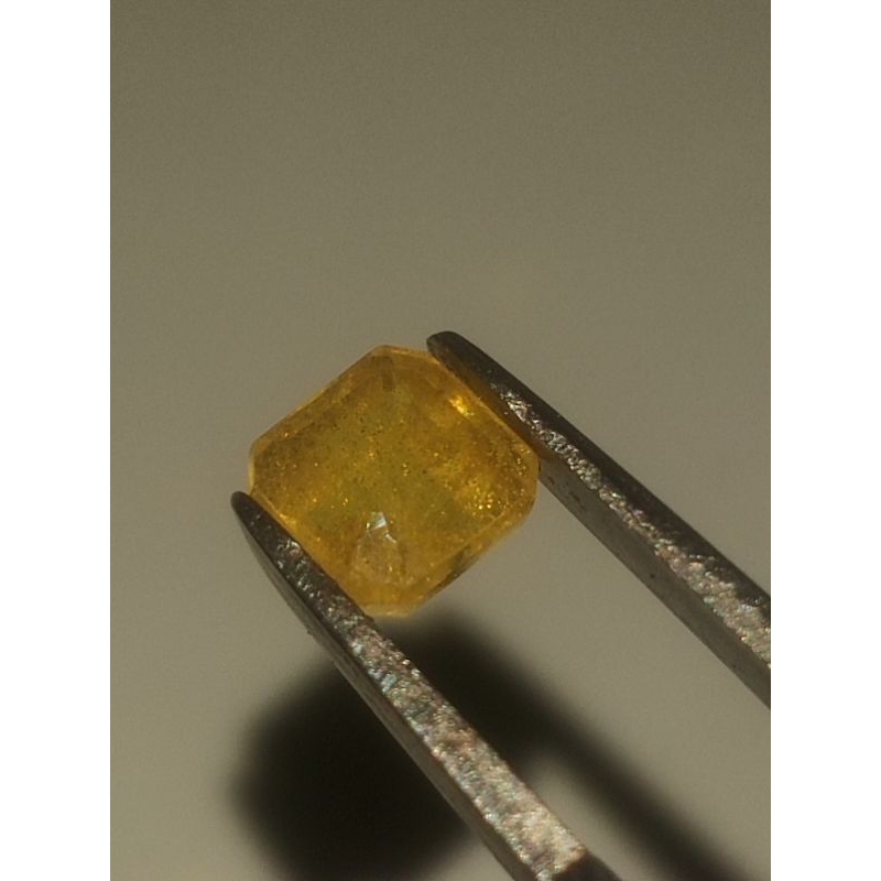Natural Yellow Sapphire HQ
