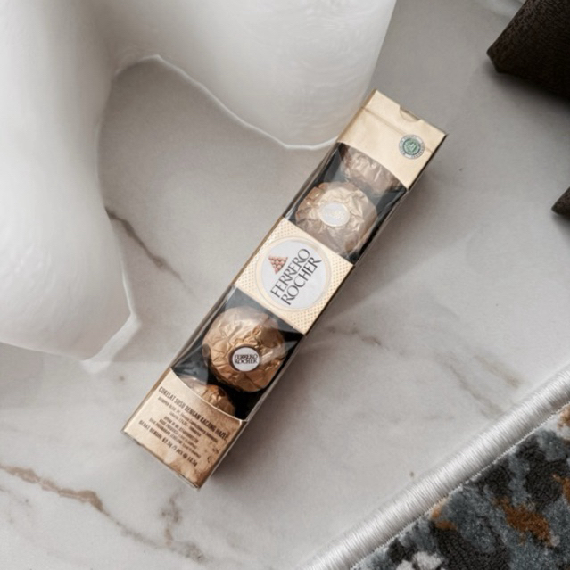 

Tambah Coklat Ferrero 5 pcs