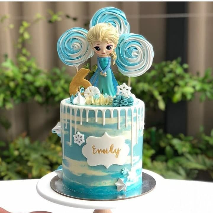 

Frozen cake / custom cake / Elsa Birthday Cake / Kue Ulang Tahun