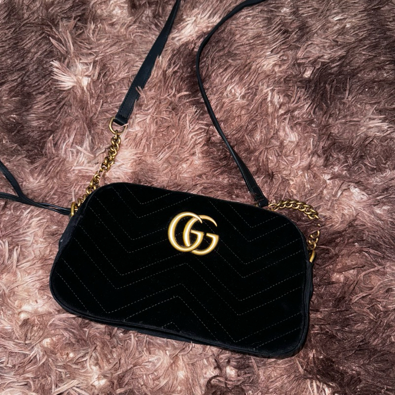 gucci marmont velvet camera bag