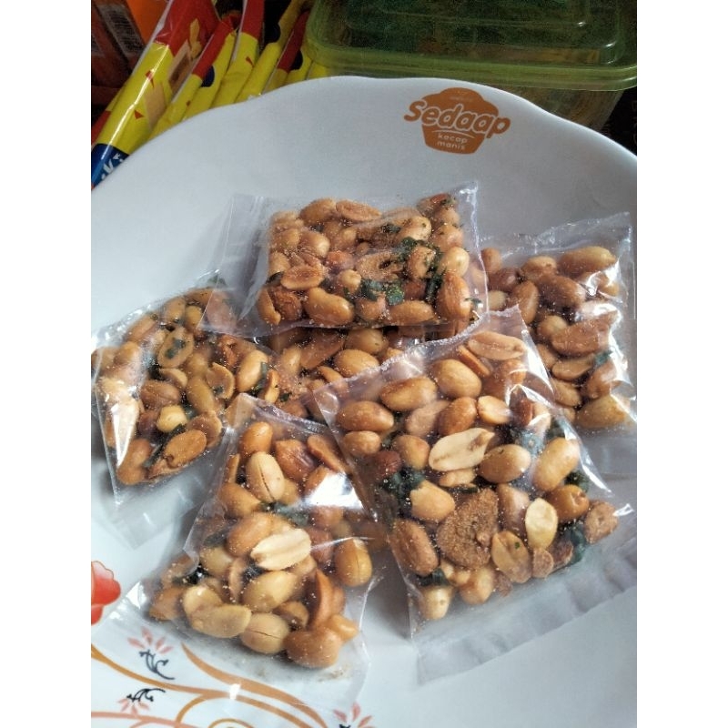 

kacang bawang enak