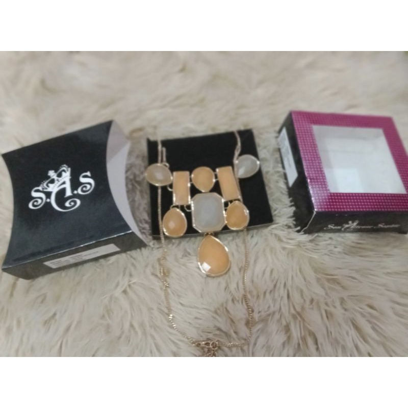 Kalung Sophie Martin SAS