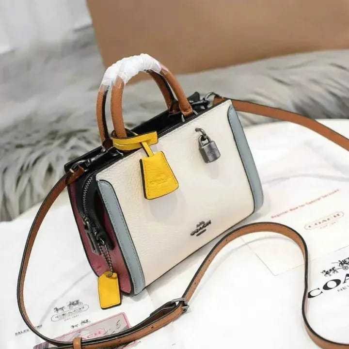 Tas Wanita Coach Micro Zoe Crossbody Bag