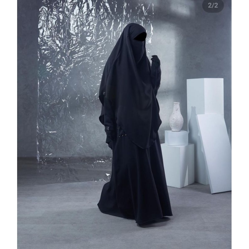 Splitt bill Nwt laeeba black mazen M by aljenna