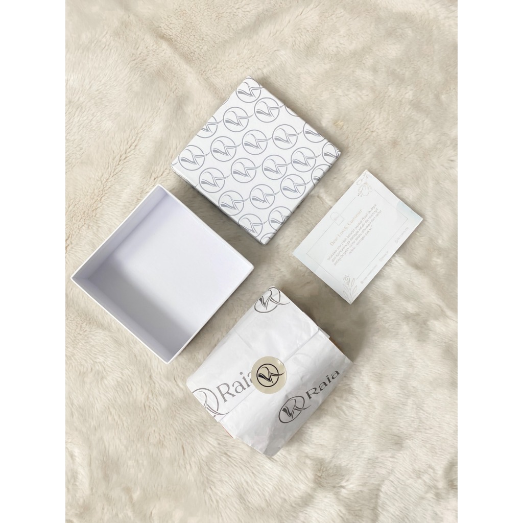 

Raia - Exclusive Packaging Hard Box