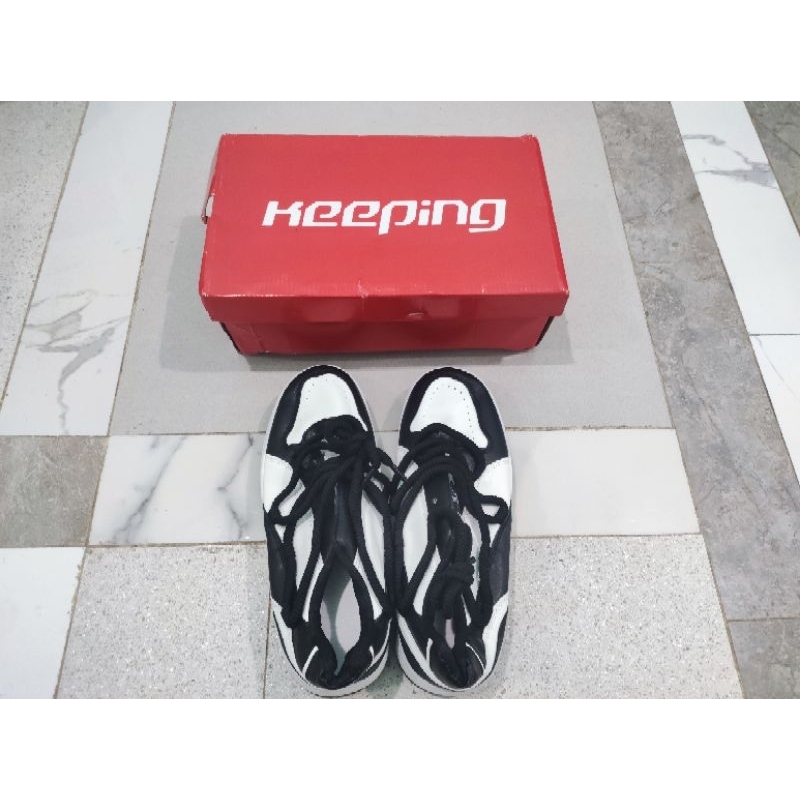 SEPATU KEEPING SNEAKERS SIZE 40