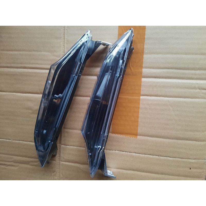 Lampu Sein Sen depan Smoke Hitam Vario 125 Fi old 2012 2015 sen depan vario 125 custome hitam smoke