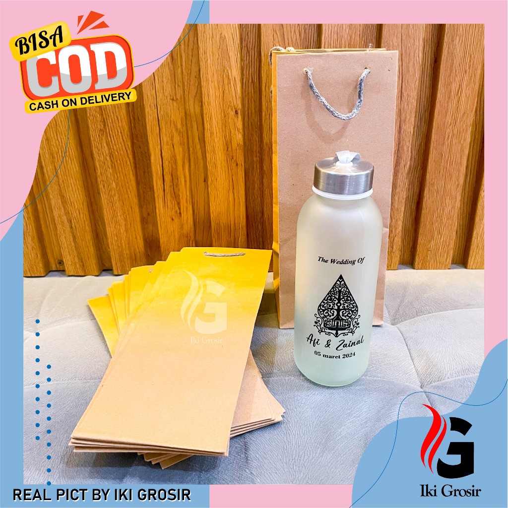 

Paper Bag Botol Minum Kado Aesthetic Ukuran 9x9x12 Bisa Custom Sablon