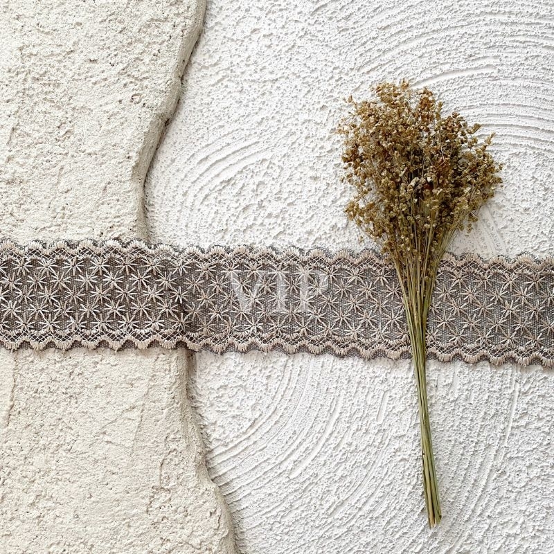 Renda VIP 1 Renda Tile Bordir Hitam Gold Per Meter