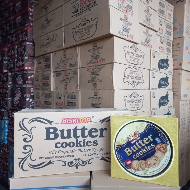 

Biskitop buter cookies 700 gram ( BESAR) 1 dus isi 6 kaleng