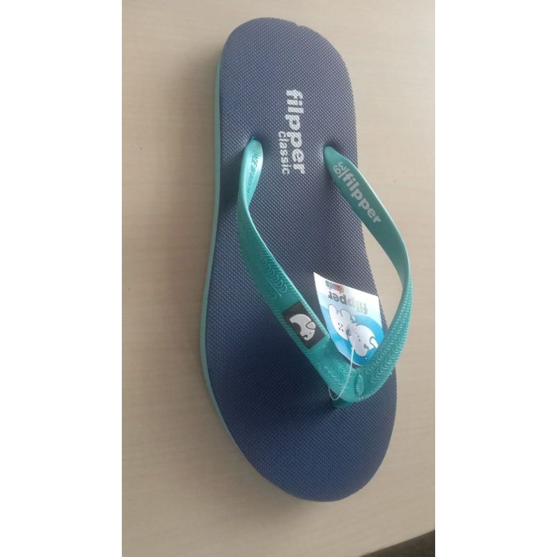 sandal flipper