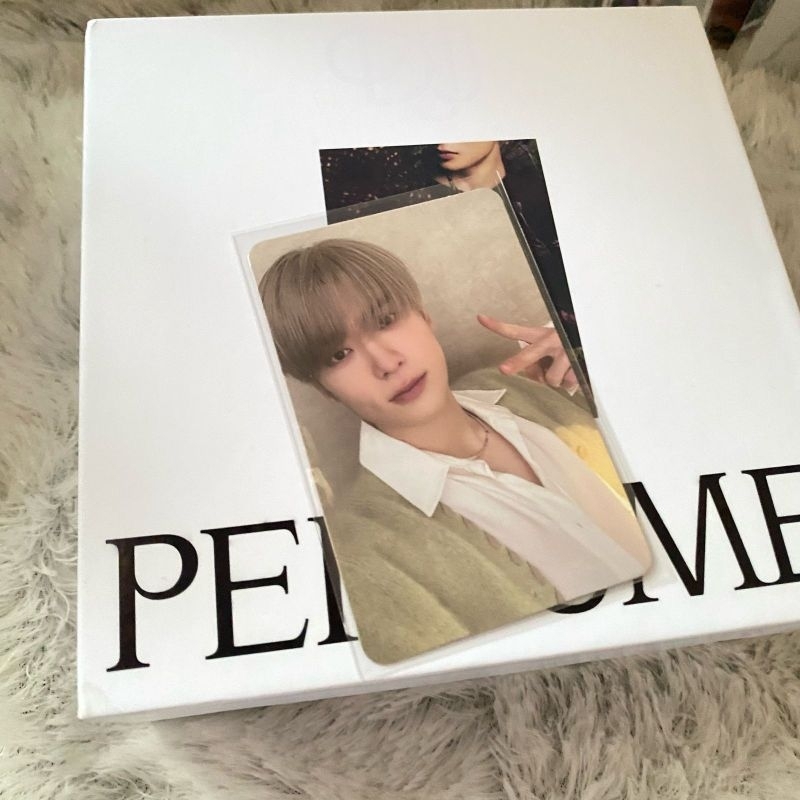 Photocard jaehyun parfume (official)