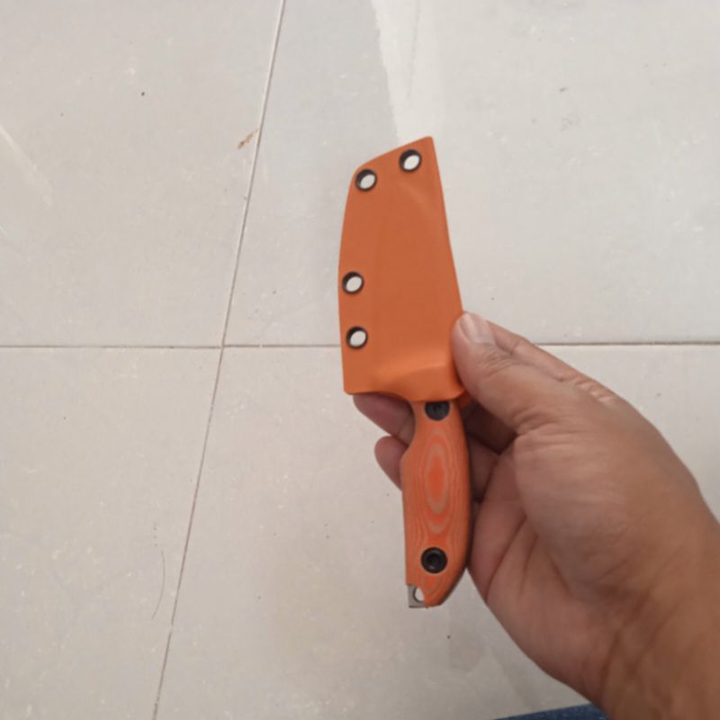 Neck Knife