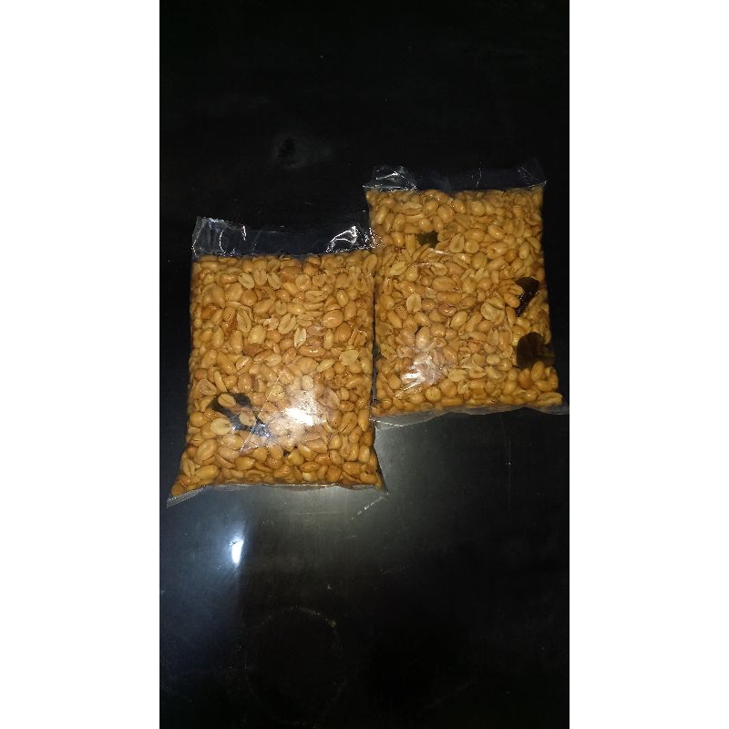 

Kacang Tojin ukuran besar