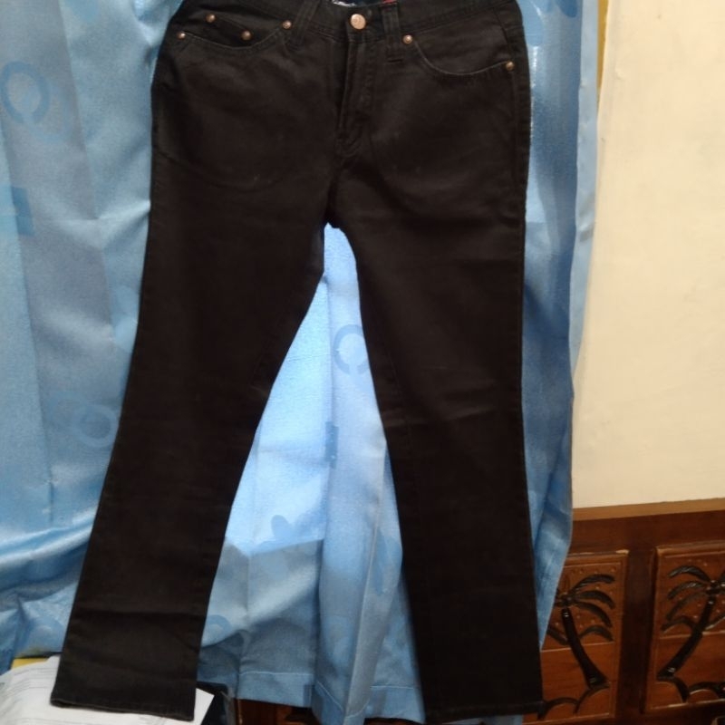 Celana jeans hassenda girl ori warna hitam