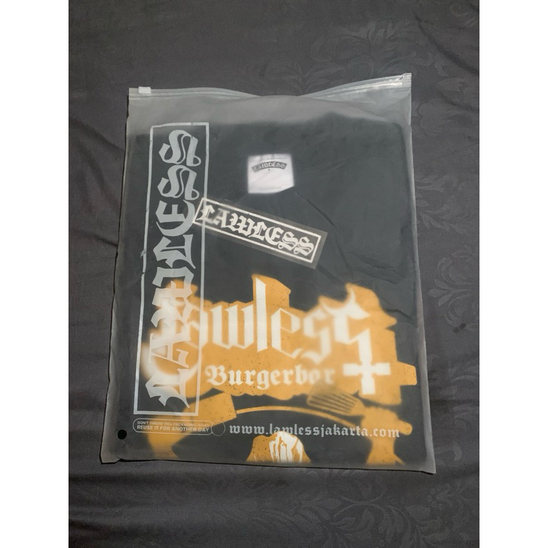 T Shirt Lawless jakarta - lawless burgerbar