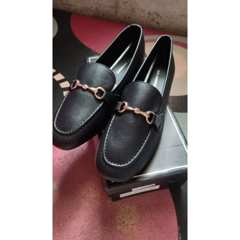 SEPATU FLATSHOES GIO SAVERINO PRELOVED 40