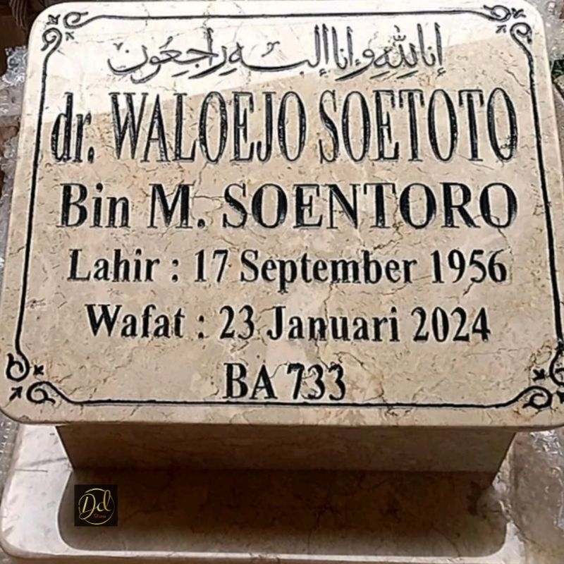 Batu Nisan Full Marmer 30x40 | Tulungagung Marmer | Free Packing kayu