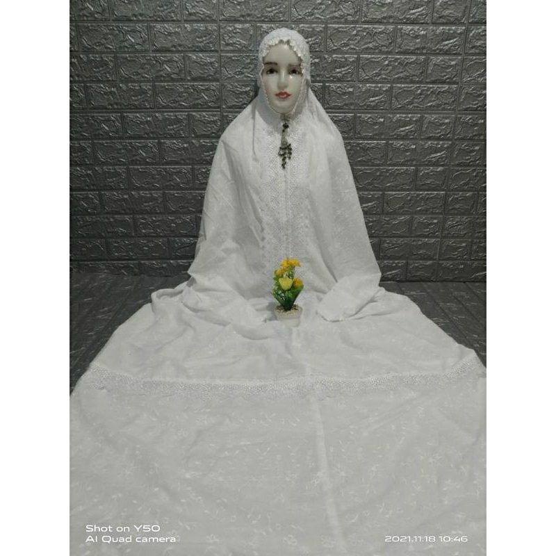 mukena terusan katun jepang aplikasi renda gyper