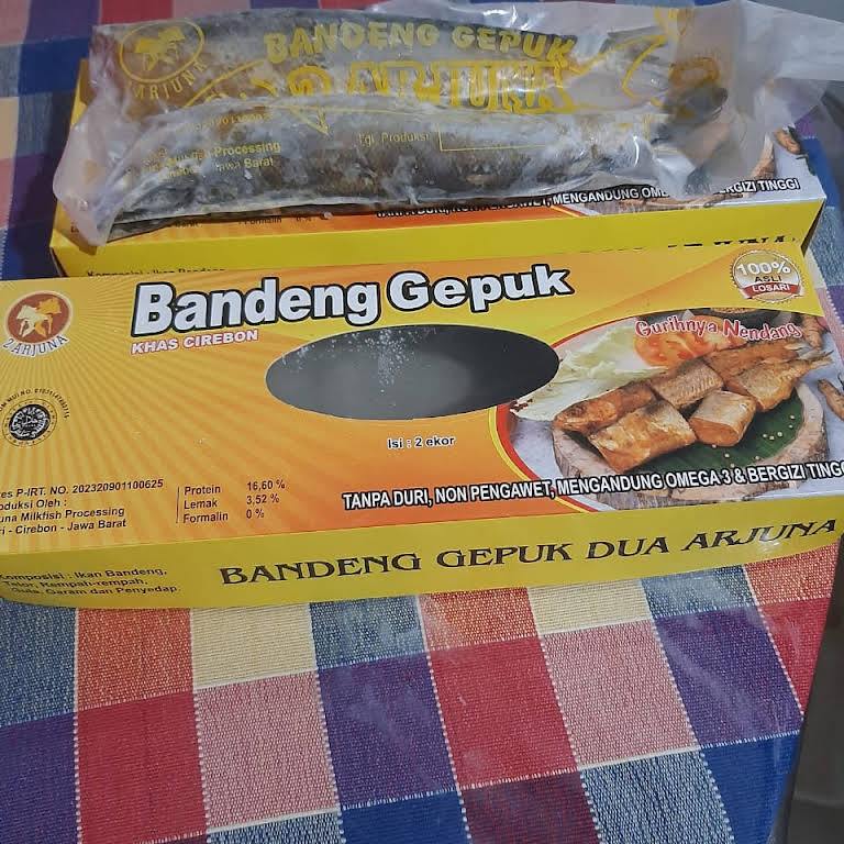 

Bandeng Gepuk 2 Arjuna (Kemasan 2 ekor)