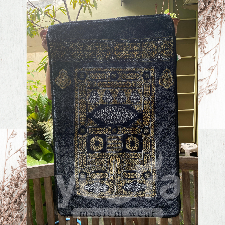Sajadah Kiswah Tebal Afghani Empuk Nyaman untuk Sholat (70x110cm) Prayer Mat Quilting Hitam Elegan