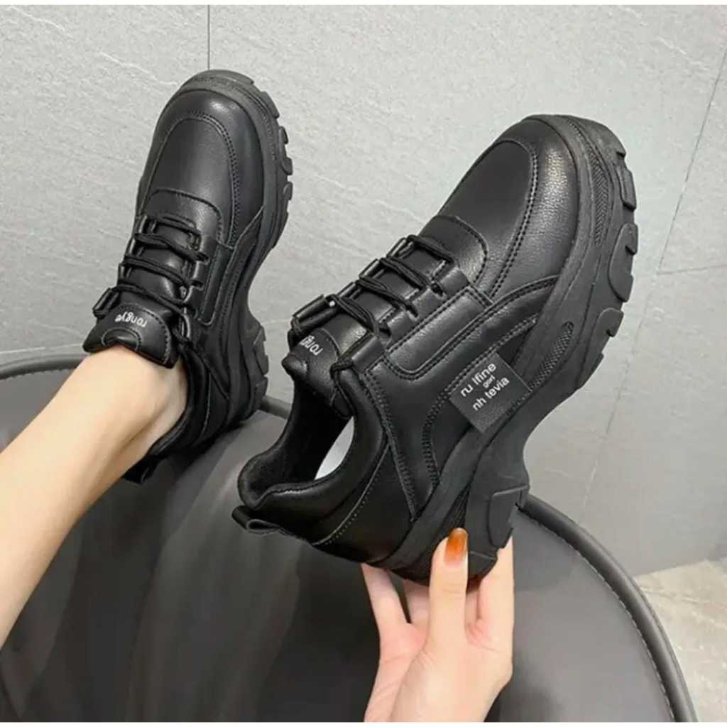 sepatu  sneakers sepatu cewek kekinian sepatu olahraga sepatu putih wanita korea sepatu sneakers