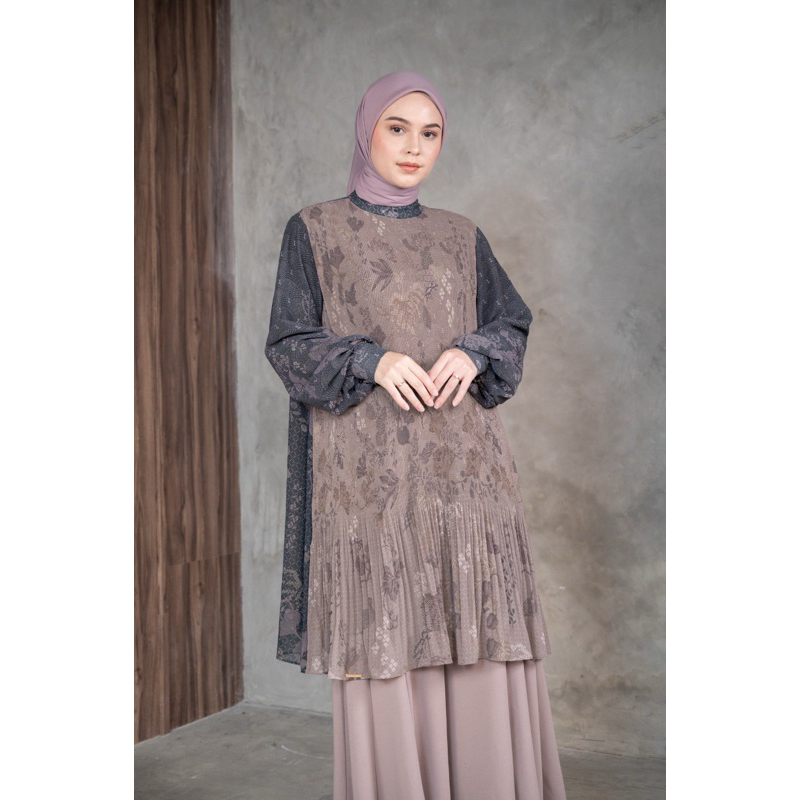 READY STOK SAJNA PLEATS TUNIC GRAPHITE ASH S- M by heylocal id