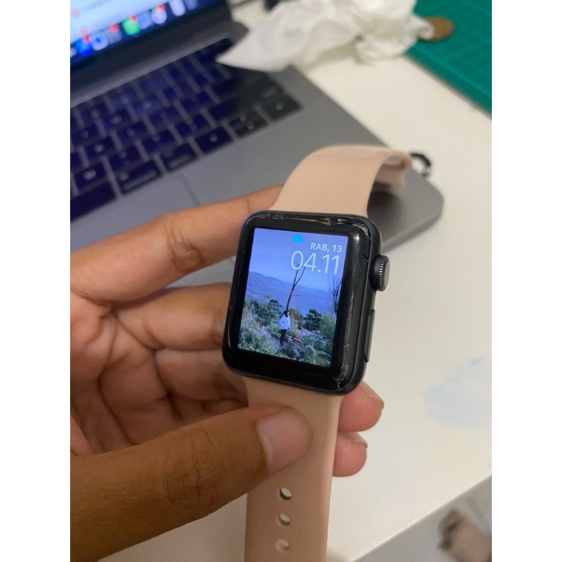 Apple watch series 3 38mm Touchscreen pecah lcd normal pakai