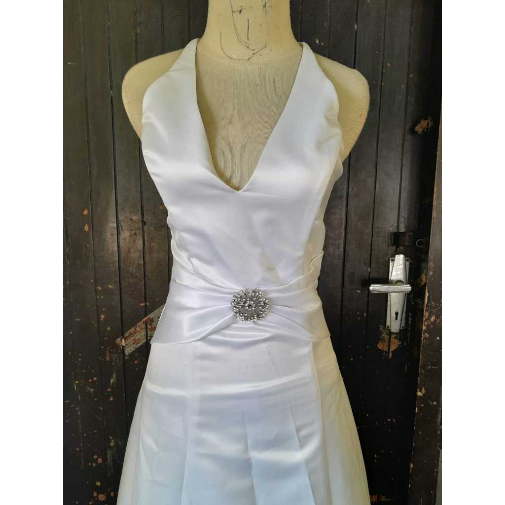 Gaun Pengantin Wanita Warna Putih Polos Elegan