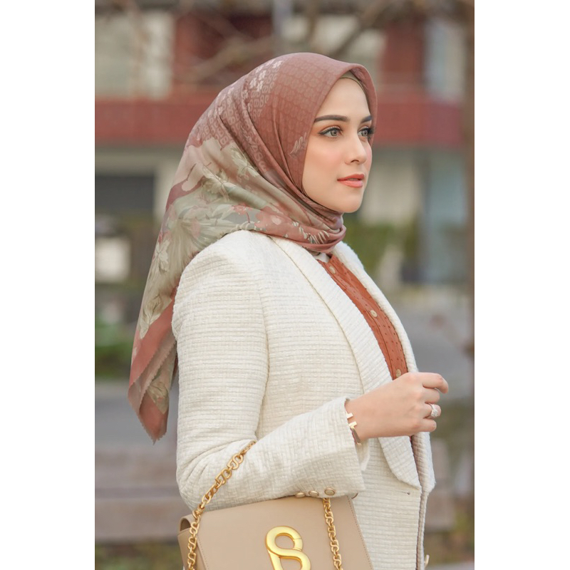 BUTTONSCARVES ISELTWALD series