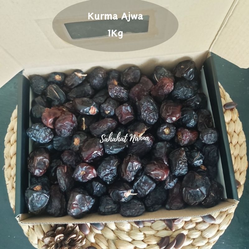 

Kurma Ajwa AlMadinah Premium Box 1kg