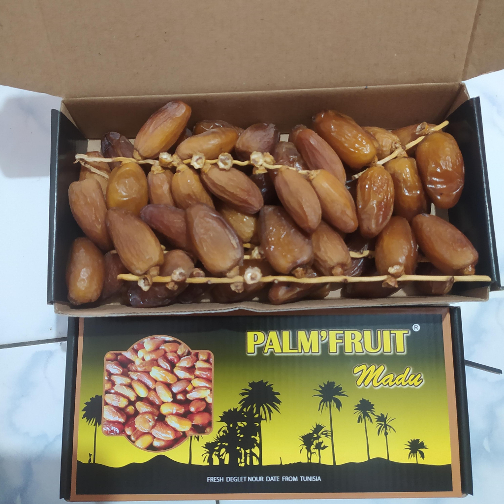 

Kurma Tunisia Tangkai Palmfruit 1kg