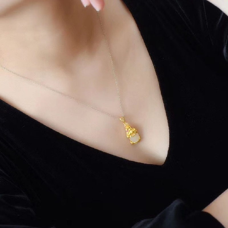 Kalung Liontin Titanium Pixiu Batu Alam