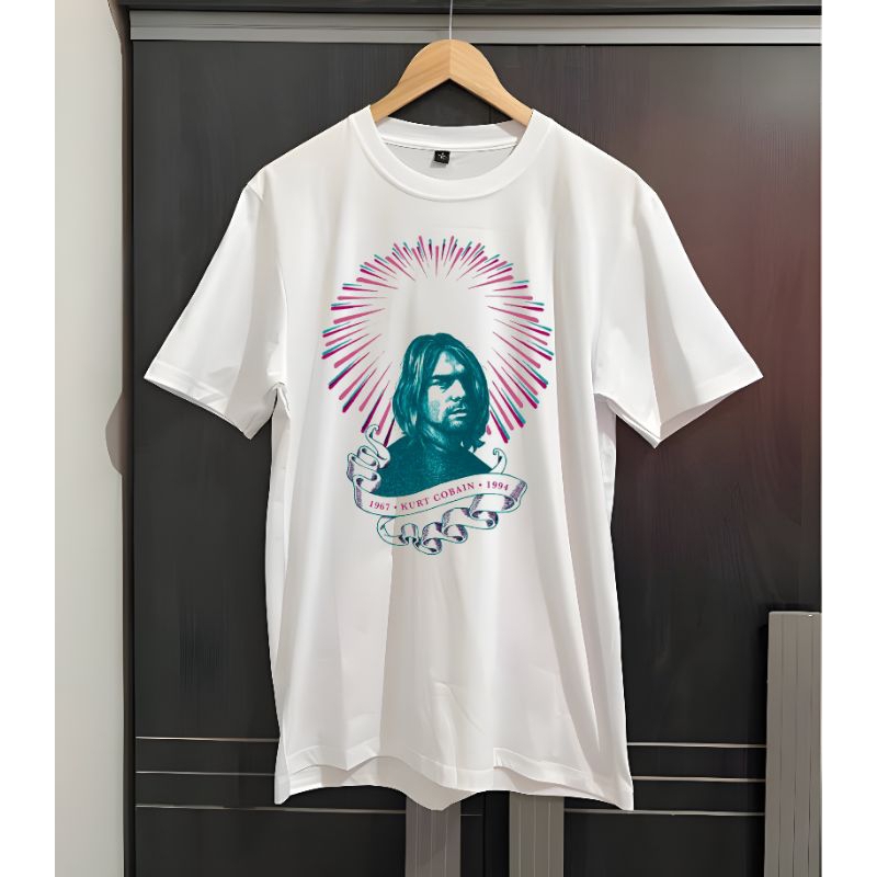 KAOS VINTAGE KURT COBAIN KAOS NIRVANA