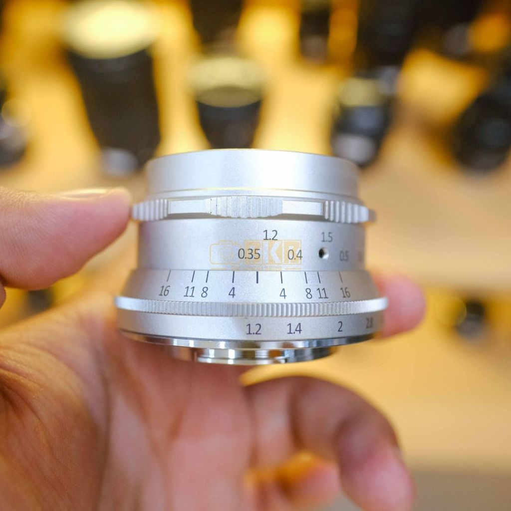 Lensa 7Artisans 35mm 1.2 for MFT Fullset