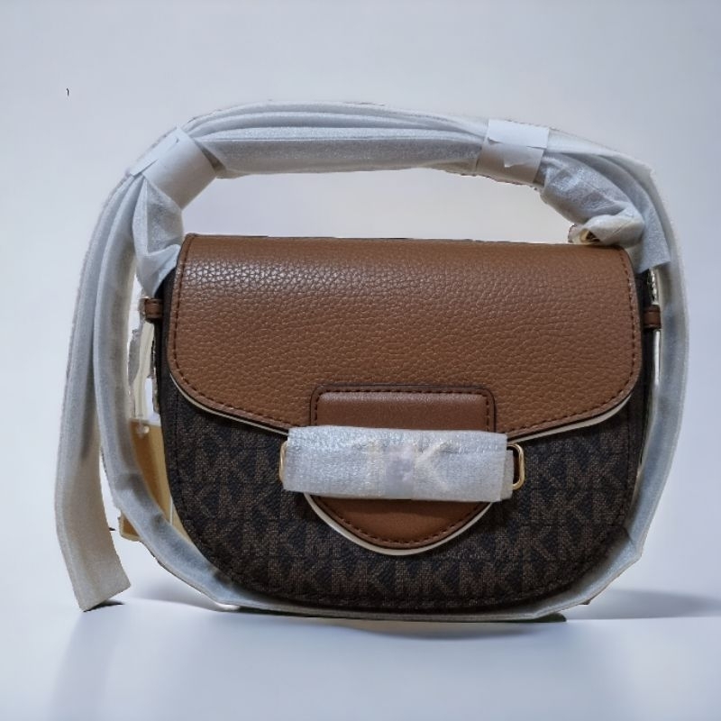 Mk reed small saddle crossbody 20x14x5cm