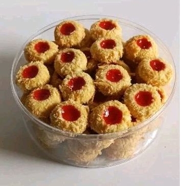 

Thumbprint Cheese Strawberry