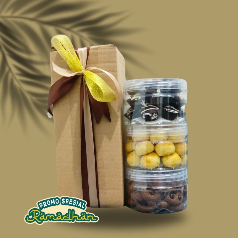 

Hampers Premium Simple Hard Box Request