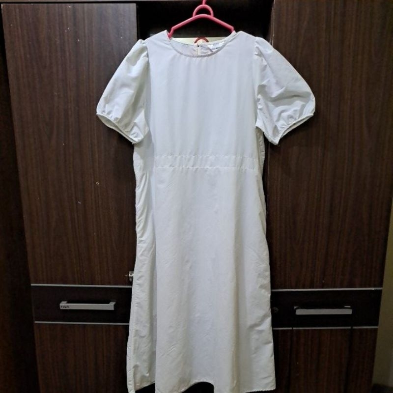PRELOVED dress putih
