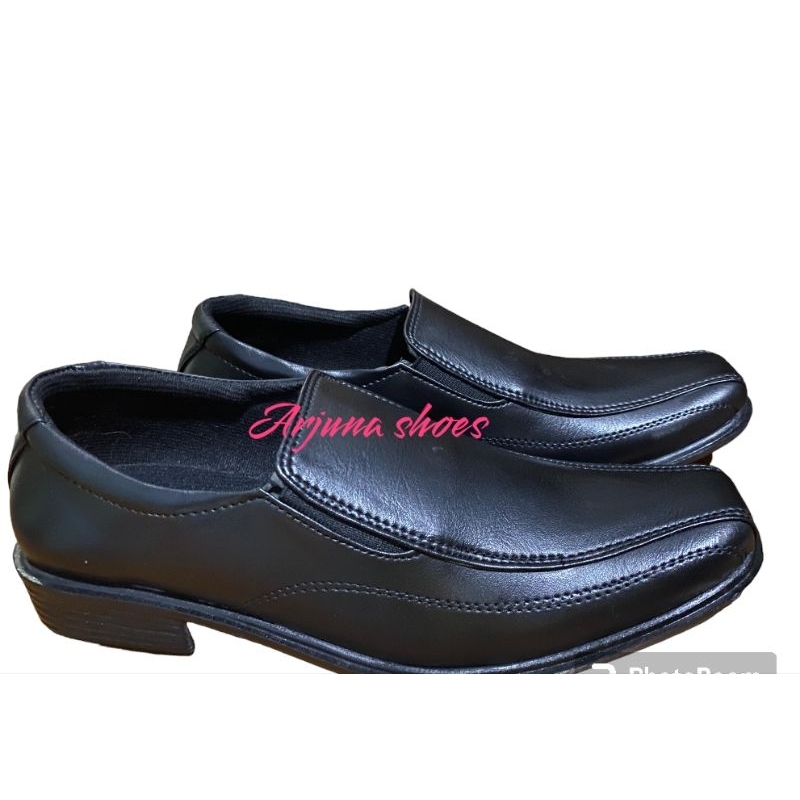 sepatu pantofel pria hitam sepatu kantor formal hitam