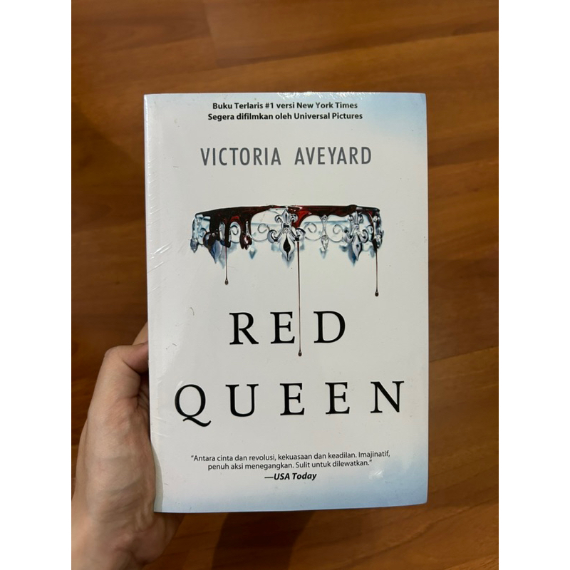 Preloved novel original Red Queen - Victoria Aveyard