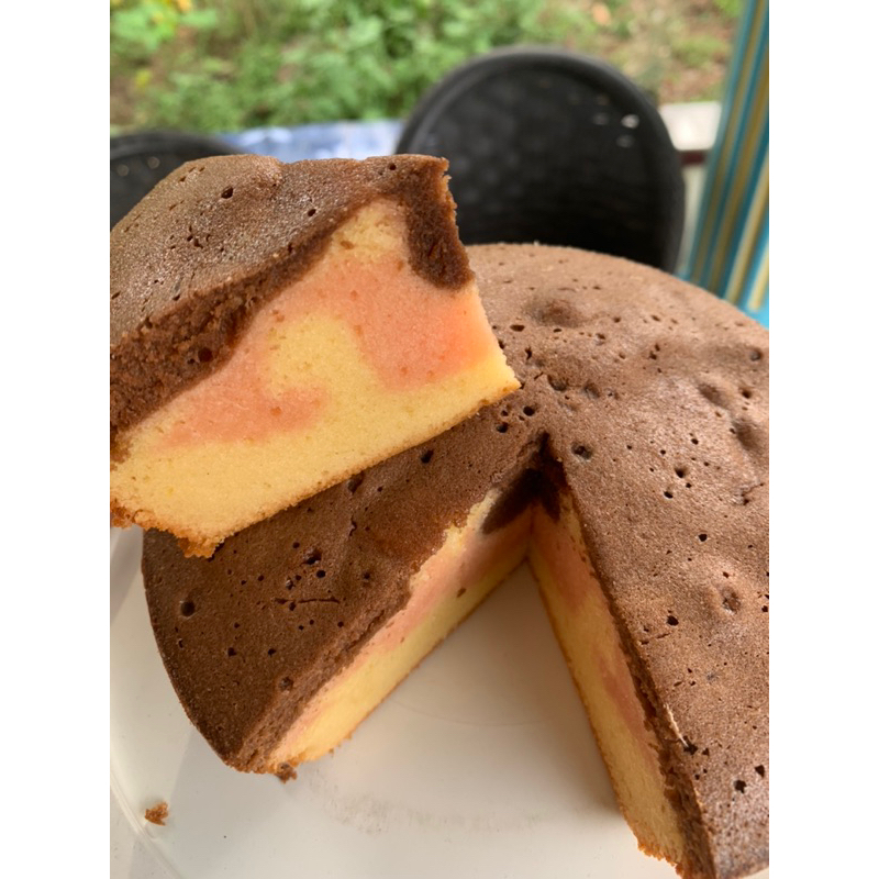 

Bolu Charming rasa Coklat mix Frambos