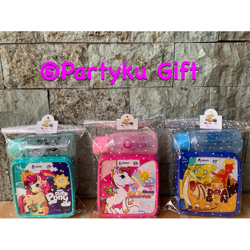Paket Tempat makan sekat n botol taku/Souvenir ultah anak/Hadiah lomba/Souvenir khitanan/Bingkisan u