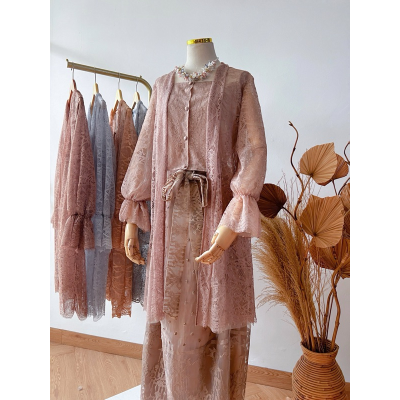 AYU TUNIC | TUNIC KEKINIAN | TUNIC MODERN | TUNIC CHANTILY | TUNIC DEWASA | TUNIC LEBARAN | TUNIC MO