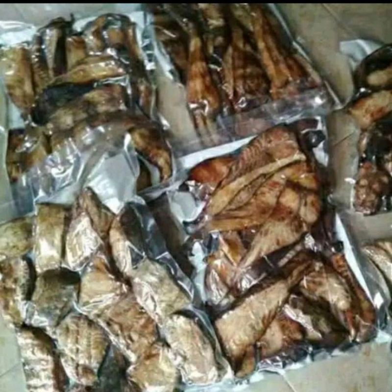 

Ikan asap tongkol isi 5 pcs/panggang tongkol