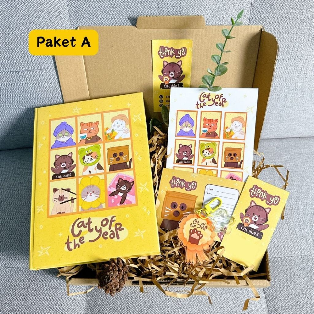 

KATIKA Hampers Notebook "Cat of The Year" Gift Box Packaging