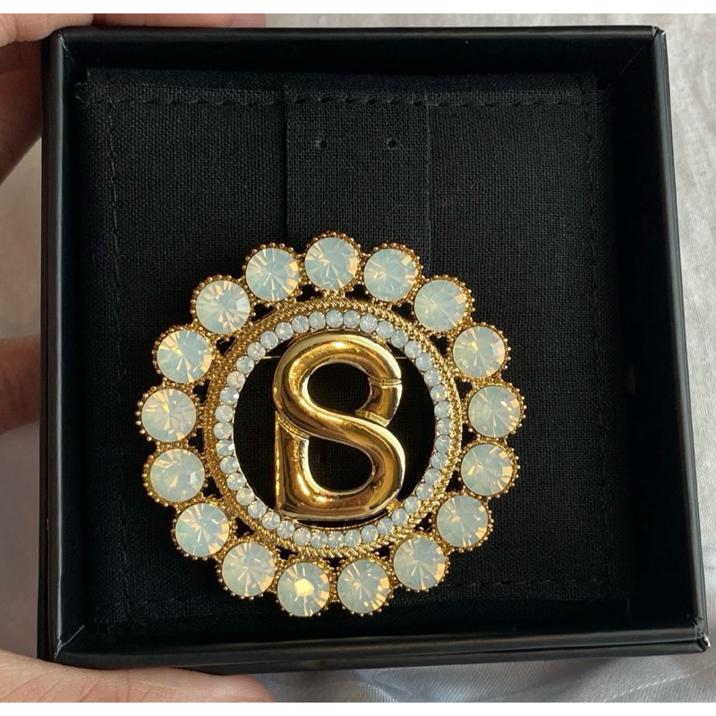 brooch buttonscarves x my little pony petite brooch red navy purple lyra orlin