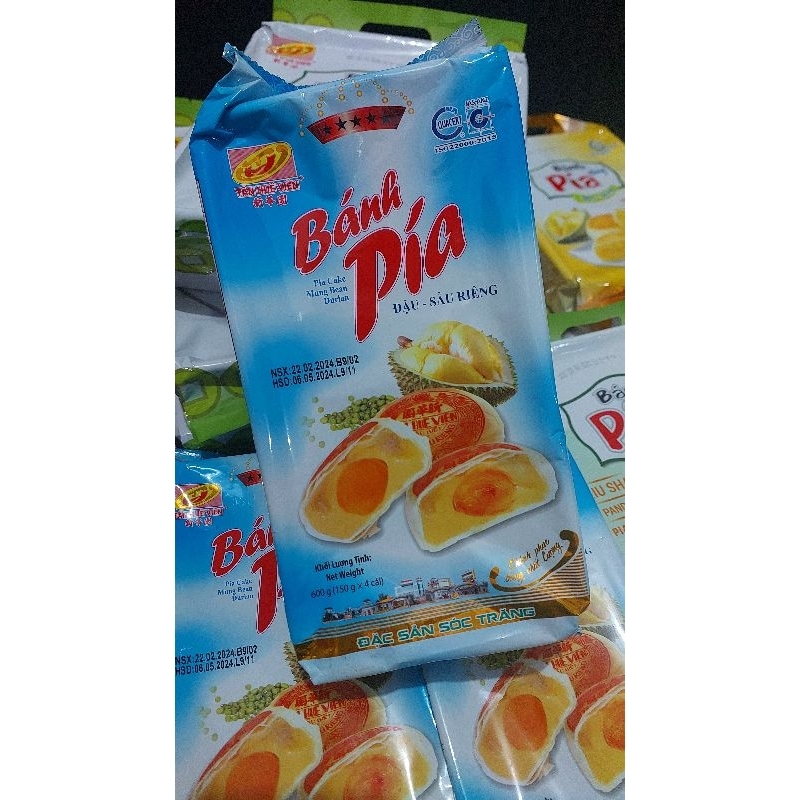 Pia Durian Vietnam//Halal//Banh Pia//Rasa kacang hijau Telur Asin//600 grm//exp 08 12 2025