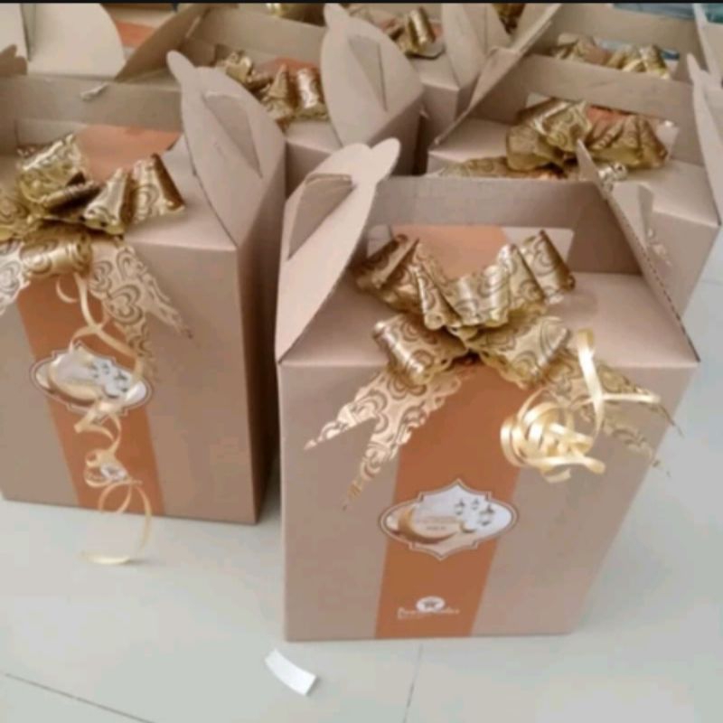 

BOX 18x14x22/18x14x15/26x13x10 FREE BUBLE