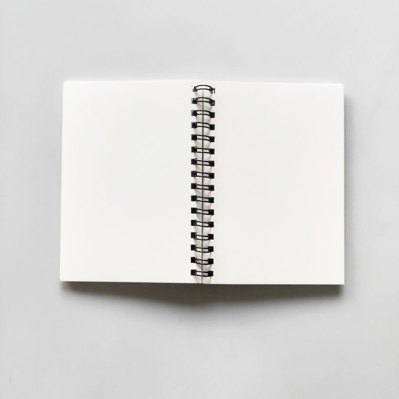 

Note book A5 Vintage Aesthetic / Sketchbook / Transparant / Notebook Cover Hitam/ Cover Kraft( 50 lembar/100Halaman )